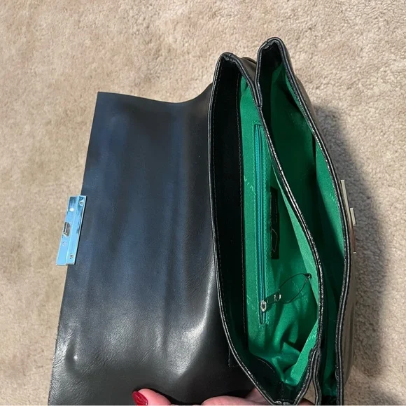 Nannini Elegant Black Leather Bag - Picture 4 of 10